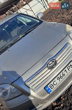 Універсал Toyota Avensis 2006 в Городку