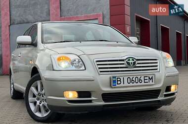 Седан Toyota Avensis 2003 в Лубнах