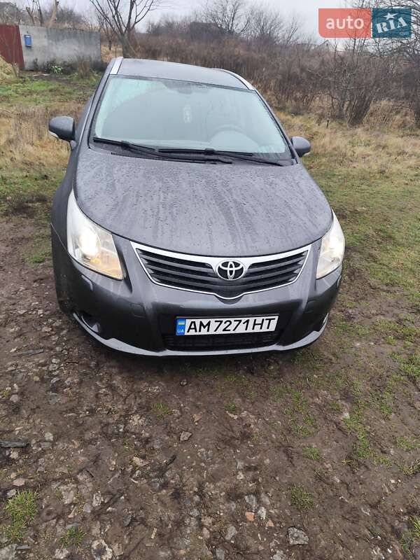 Toyota Avensis 2010