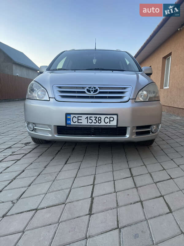 Toyota Avensis 2001