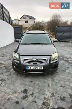 Универсал Toyota Avensis 2008 в Обухове