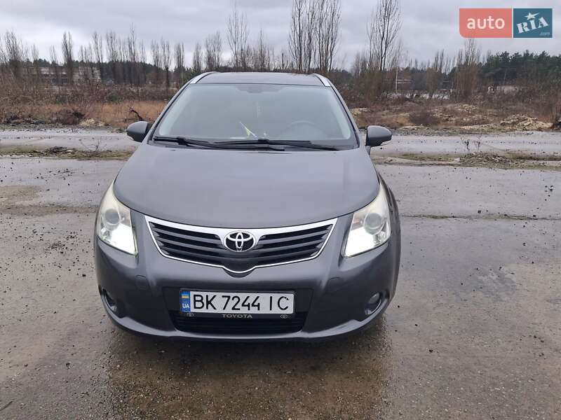 Toyota Avensis 2009