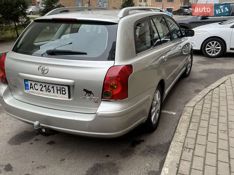 Универсал Toyota Avensis 2005 в Луцке