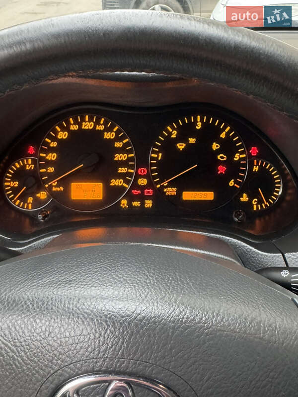 Универсал Toyota Avensis 2005 в Луцке