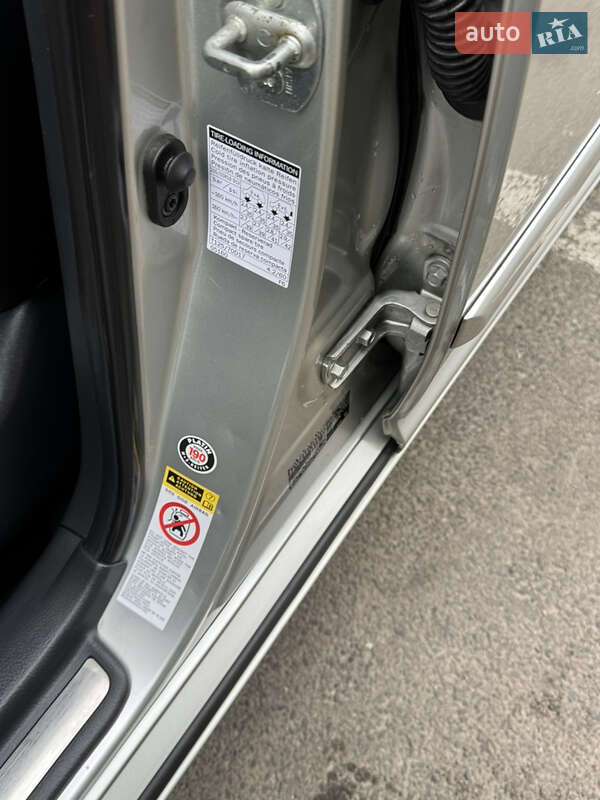 Универсал Toyota Avensis 2005 в Луцке