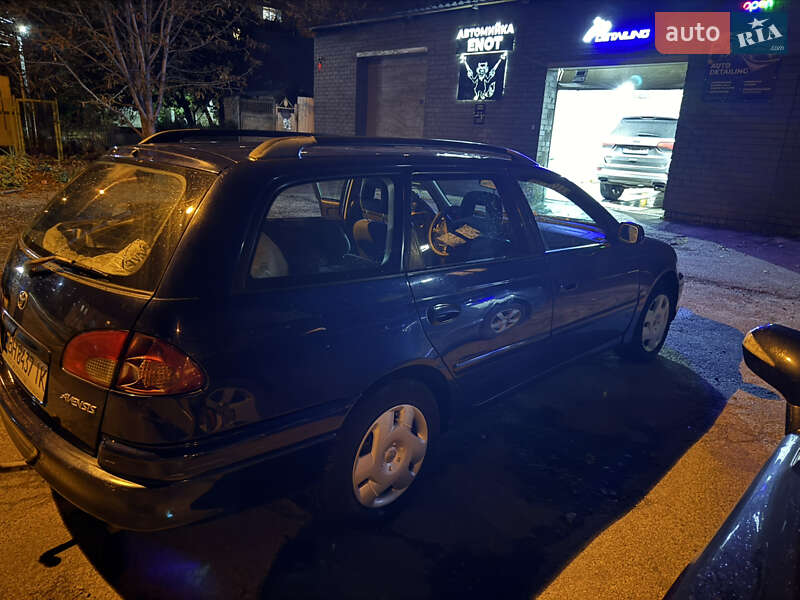 Универсал Toyota Avensis 2002 в Черкассах