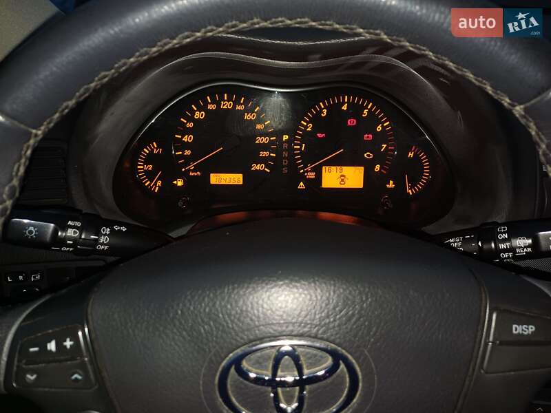 Універсал Toyota Avensis 2007 в Хмельницькому