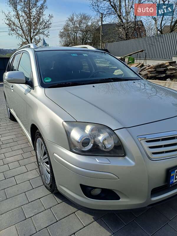 Універсал Toyota Avensis 2007 в Хмельницькому