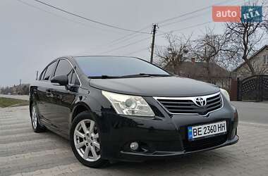 Седан Toyota Avensis 2012 в Оброшином