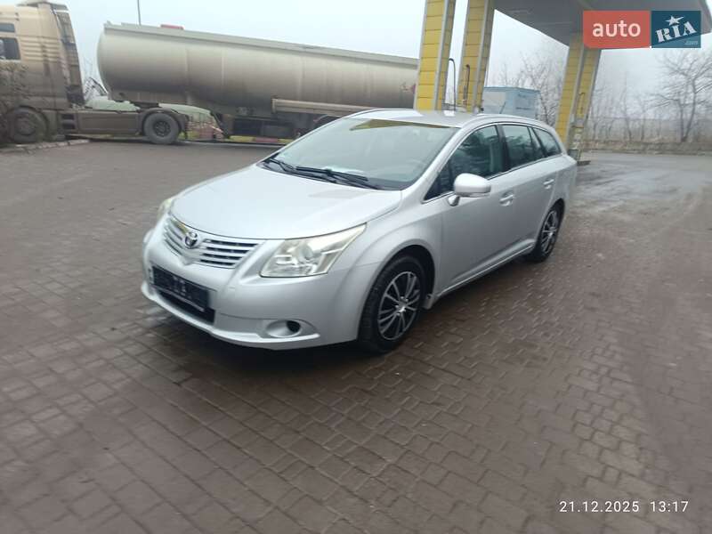 Універсал Toyota Avensis 2009 в Городку