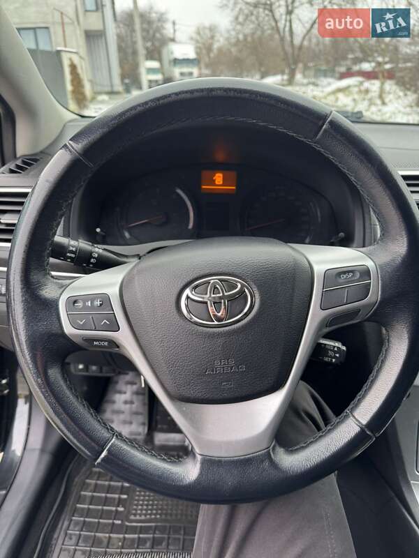 Универсал Toyota Avensis 2013 в Черновцах фото 12 Универсал Toyota Avensis 2013 в Черновцах