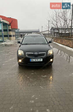 Универсал Toyota Avensis 2007 в Березному