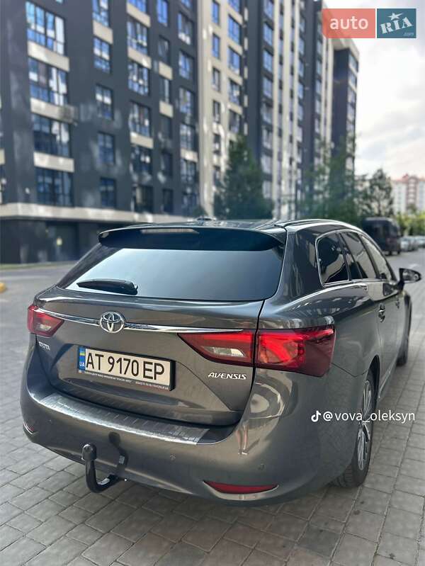 Универсал Toyota Avensis 2016 в Ивано-Франковске