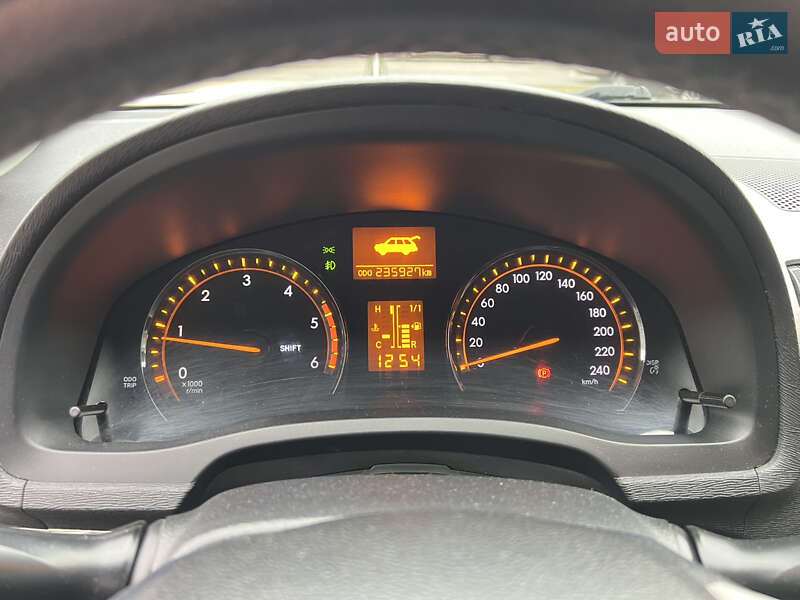 Универсал Toyota Avensis 2011 в Хмельницком