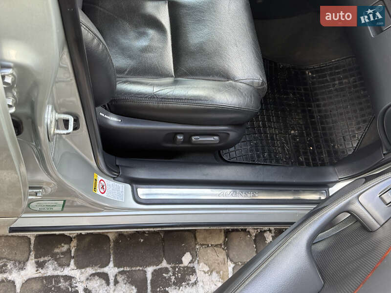 Универсал Toyota Avensis 2005 в Луцке