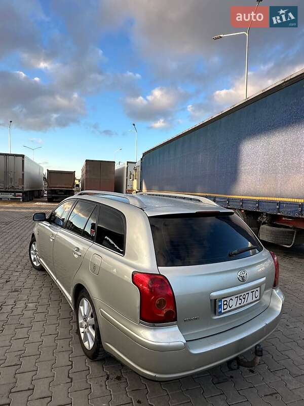 Универсал Toyota Avensis 2003 в Стрые