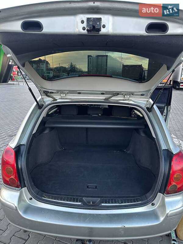 Универсал Toyota Avensis 2003 в Стрые