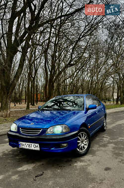 Седан Toyota Avensis 1998 в Одессе