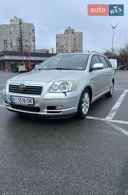 Універсал Toyota Avensis 2004 в Києві