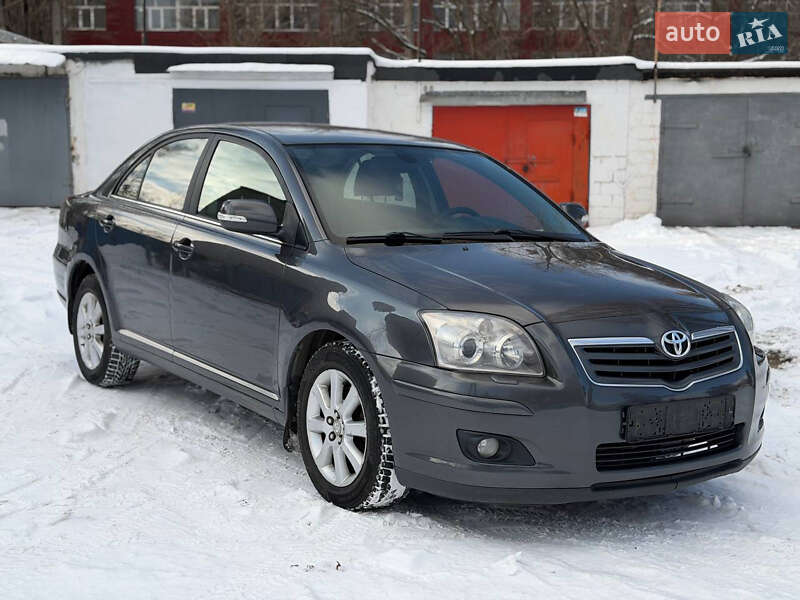 Toyota Avensis 2008