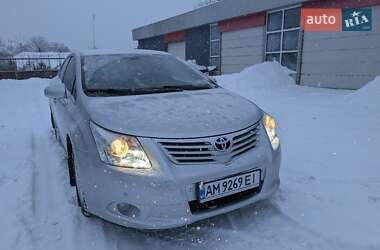 Седан Toyota Avensis 2011 в Коростене