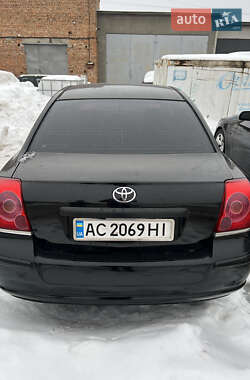 Седан Toyota Avensis 2003 в Володимирі