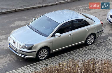 Седан Toyota Avensis 2004 в Львові