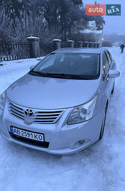 Универсал Toyota Avensis 2011 в Умани
