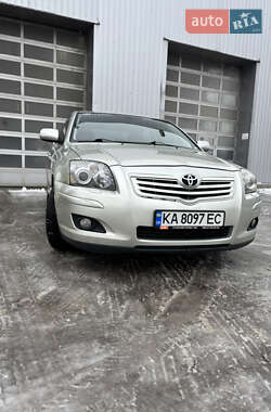 Седан Toyota Avensis 2007 в Киеве