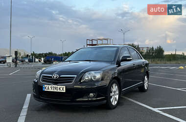 Седан Toyota Avensis 2008 в Киеве