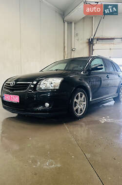 Універсал Toyota Avensis 2008 в Луцьку