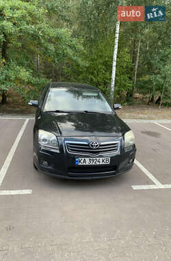 Седан Toyota Avensis 2008 в Бучі