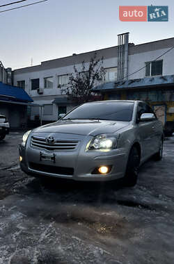 Седан Toyota Avensis 2007 в Черкасах