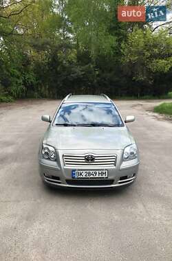 Универсал Toyota Avensis 2004 в Березному