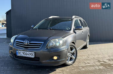Універсал Toyota Avensis 2006 в Дрогобичі