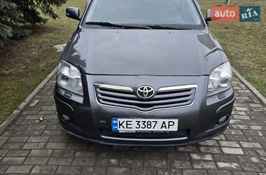 Седан Toyota Avensis 2008 в Дніпрі