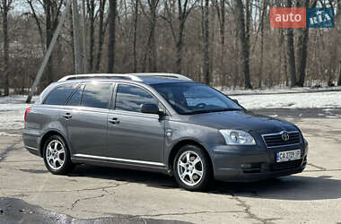 Универсал Toyota Avensis 2005 в Умани