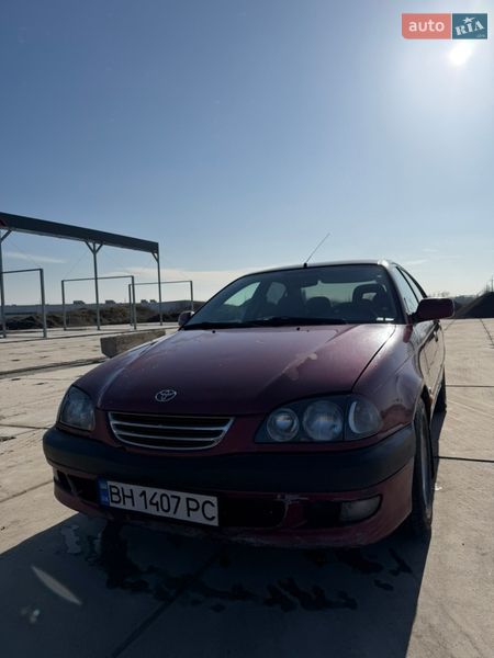Toyota Avensis 1999