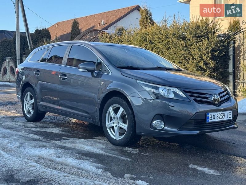 Toyota Avensis 2014