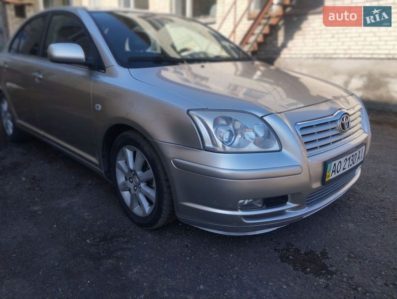 Toyota Avensis 2004