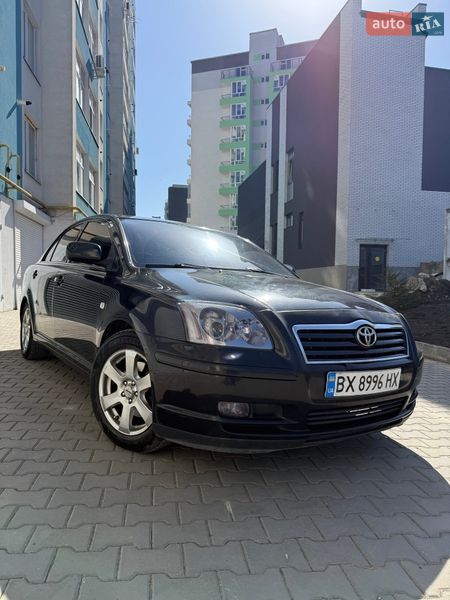2005 Toyota Avensis, VIN SB1BW56L70E125218:plate — фото 1 (autoria)