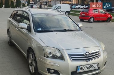 Універсал Toyota Avensis 2006 в Ужгороді