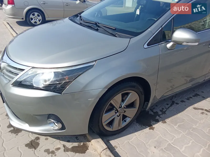 Toyota Avensis 2014