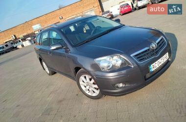 Універсал Toyota Avensis 2006 в Володимирі