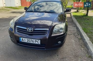 Седан Toyota Avensis 2008 в Киеве