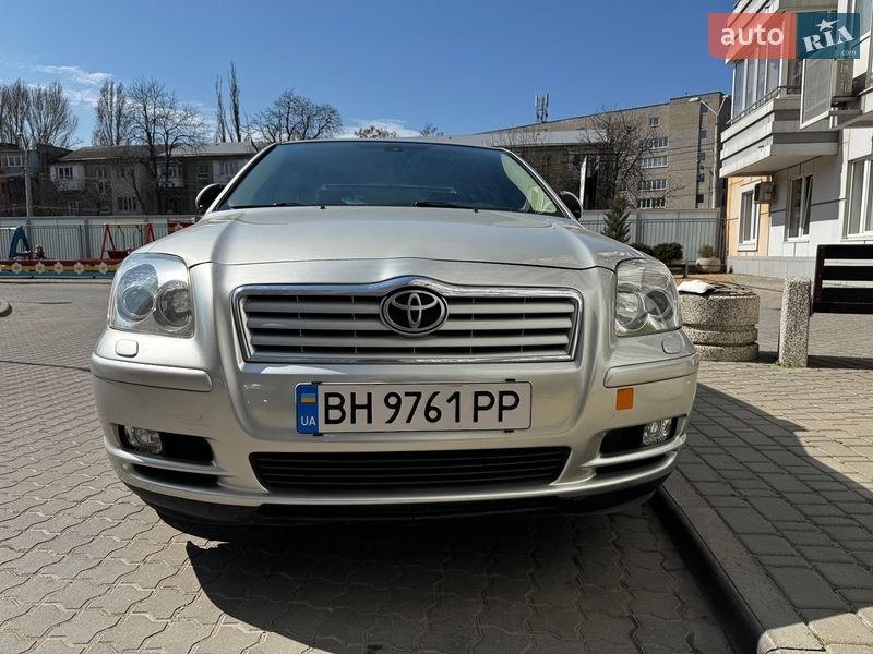 Toyota Avensis 2004