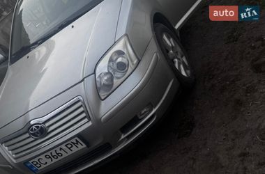 Универсал Toyota Avensis 2006 в Городке