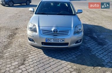 Седан Toyota Avensis 2008 в Львове