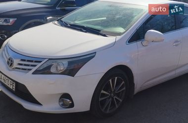 Хетчбек Toyota Avensis 2012 в Городищеві