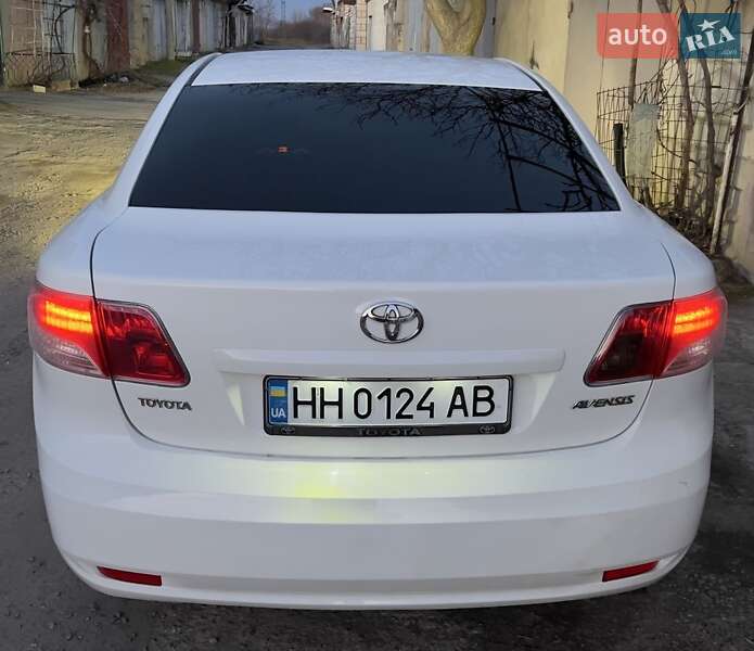 Toyota Avensis 2009